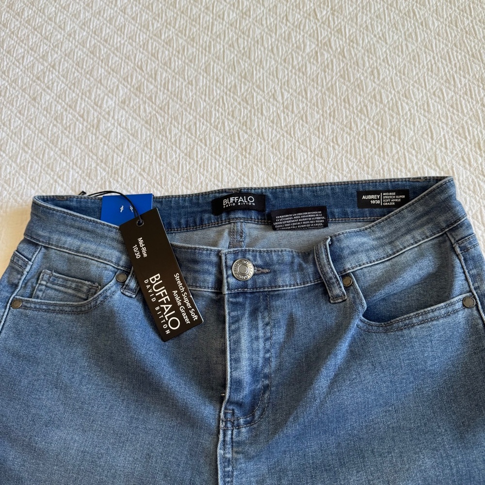 Buffalo David Bitton Aubrey super soft ankle grazer